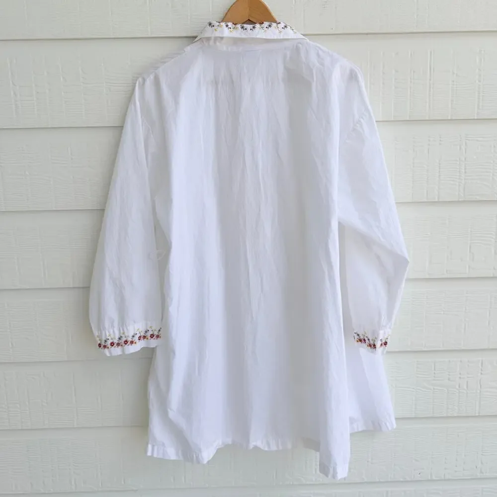 Pottery Barn Bed Bath Y2K Floral Embroidered Cotton Robe Women’s Small